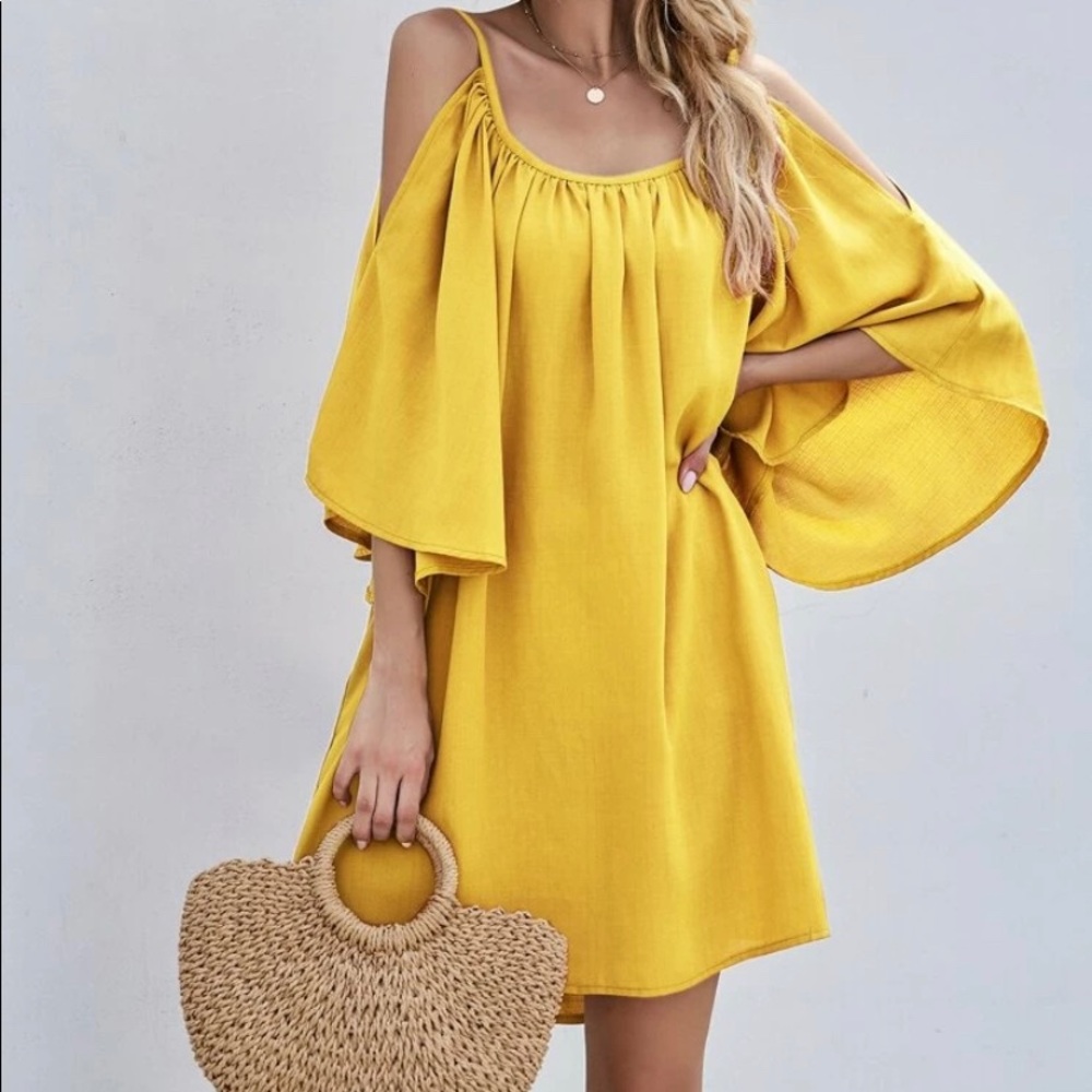One-Shoulder Yellow Summer Dress